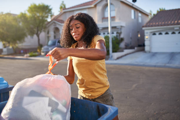 Best Construction Debris Removal  in Roslyn, NY
